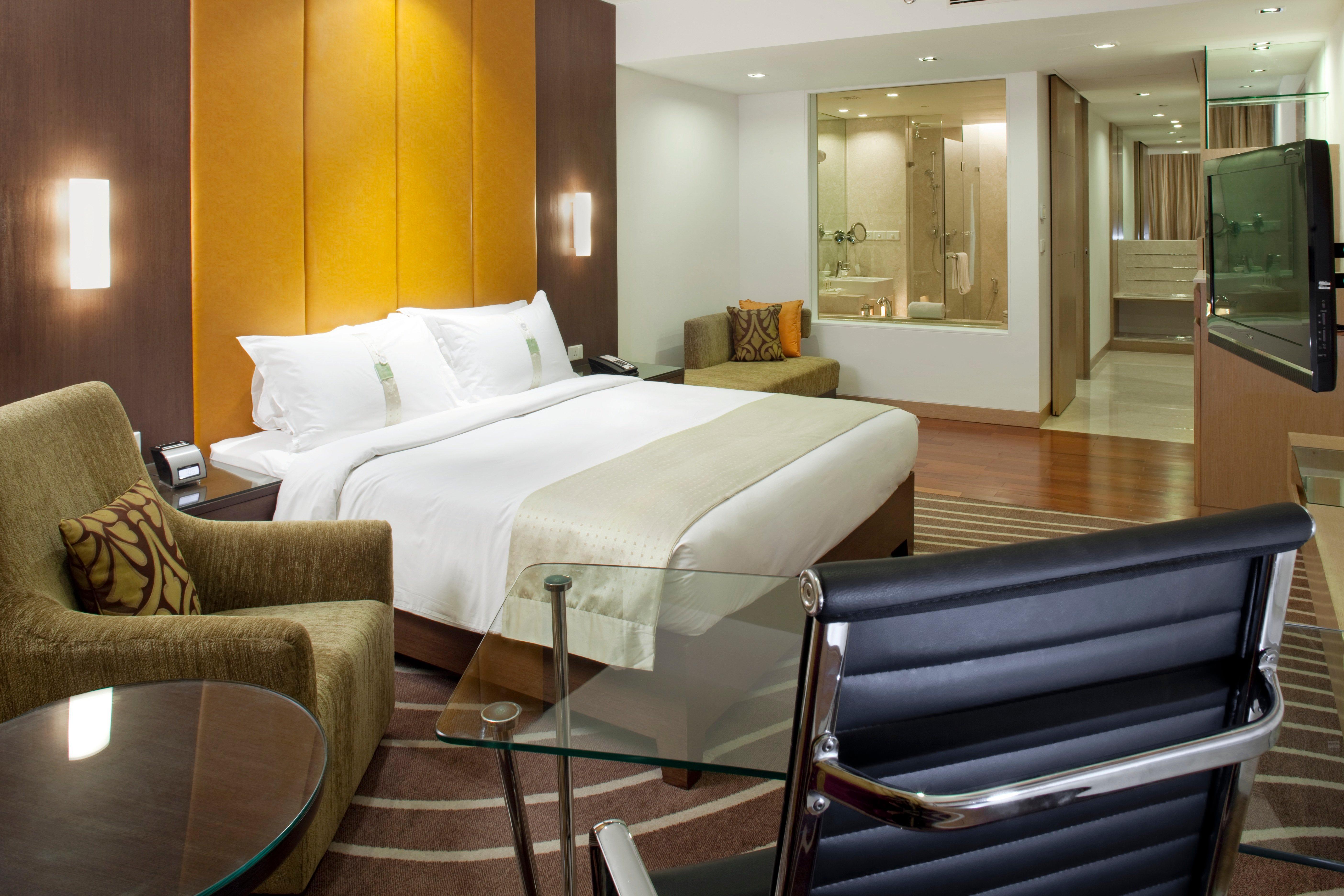 Holiday Inn Mumbai International Airport By Ihg Номер фото A suite at the hotel