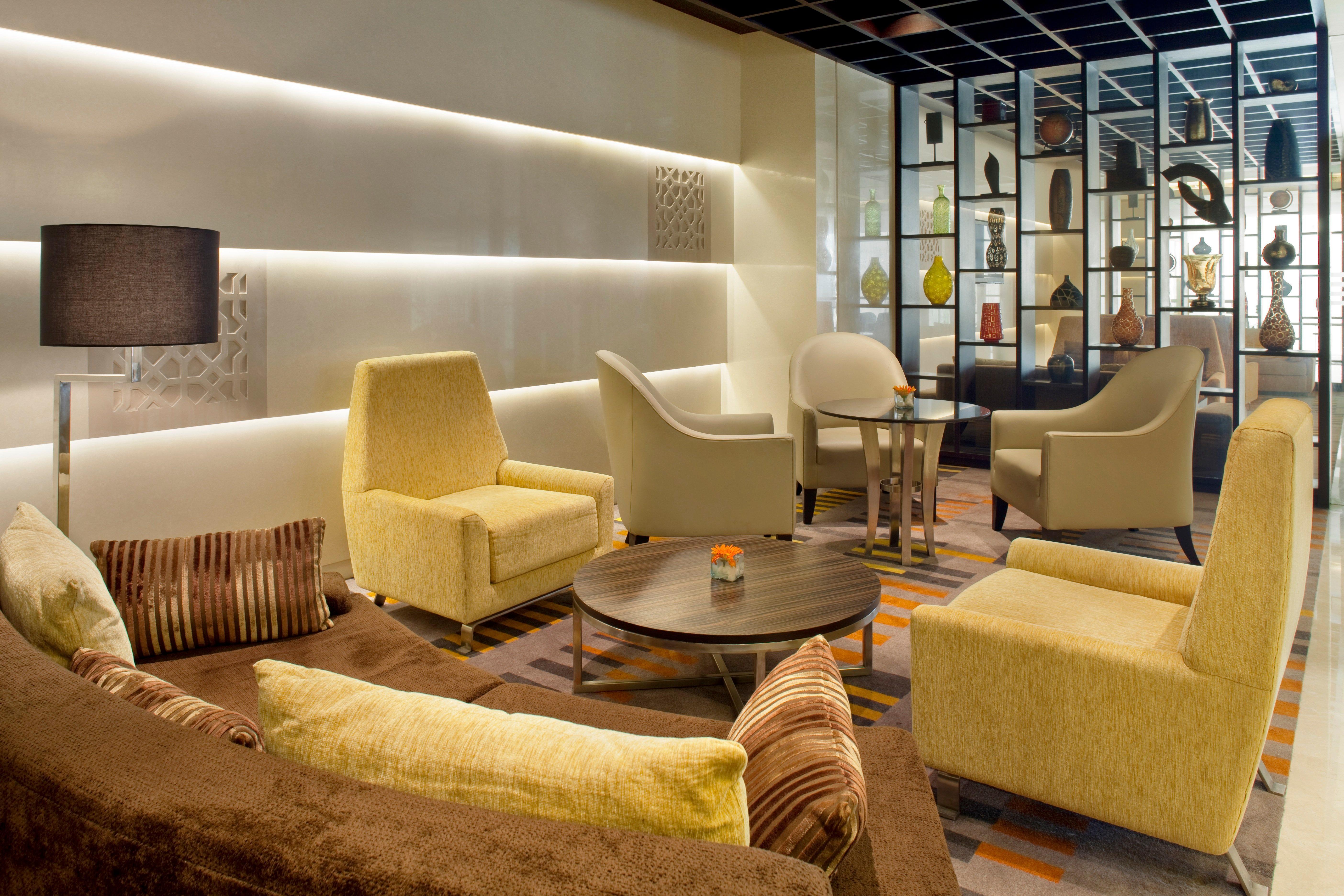 Holiday Inn Mumbai International Airport By Ihg Екстер'єр фото The lounge at the airport
