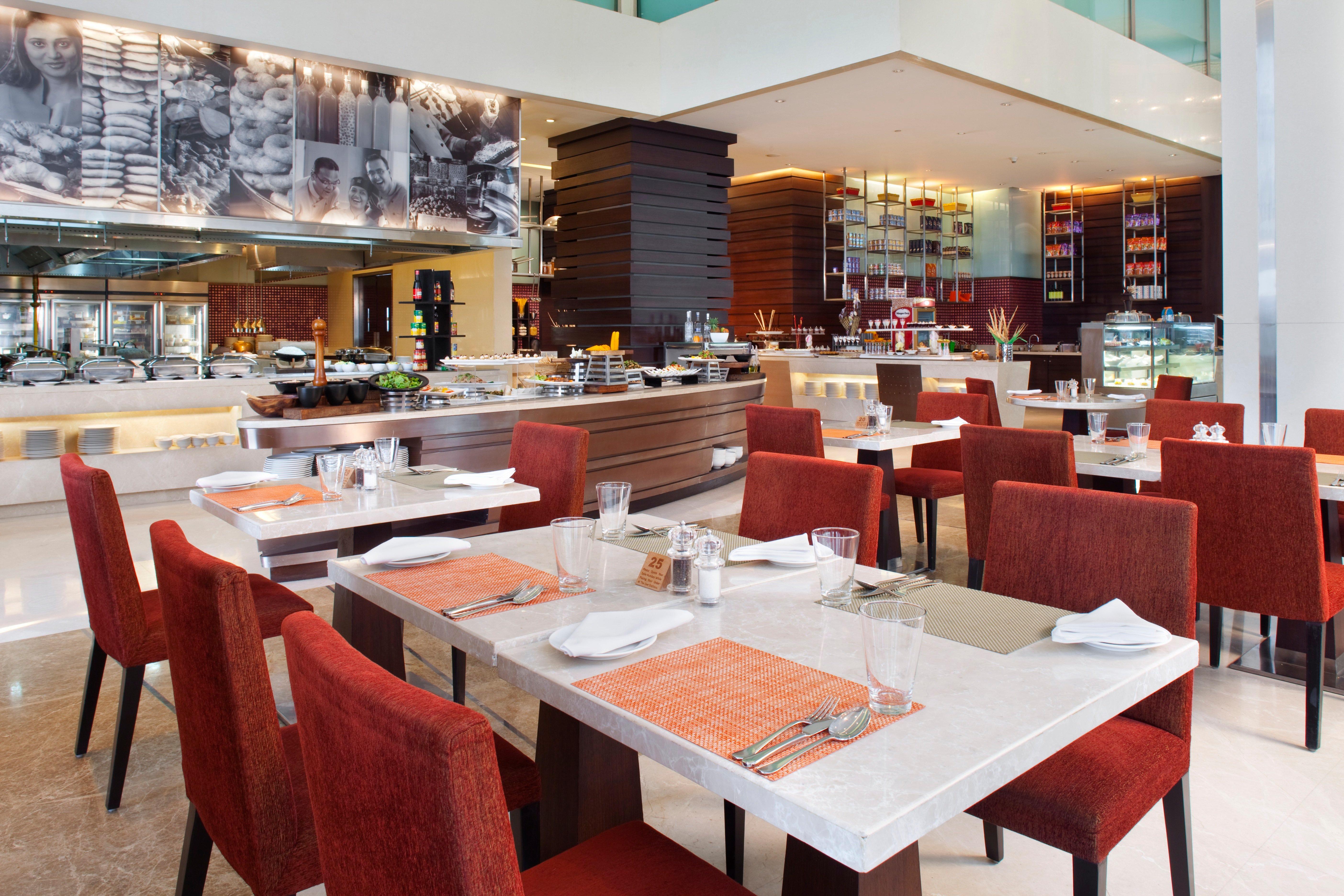Holiday Inn Mumbai International Airport By Ihg Екстер'єр фото The restaurant