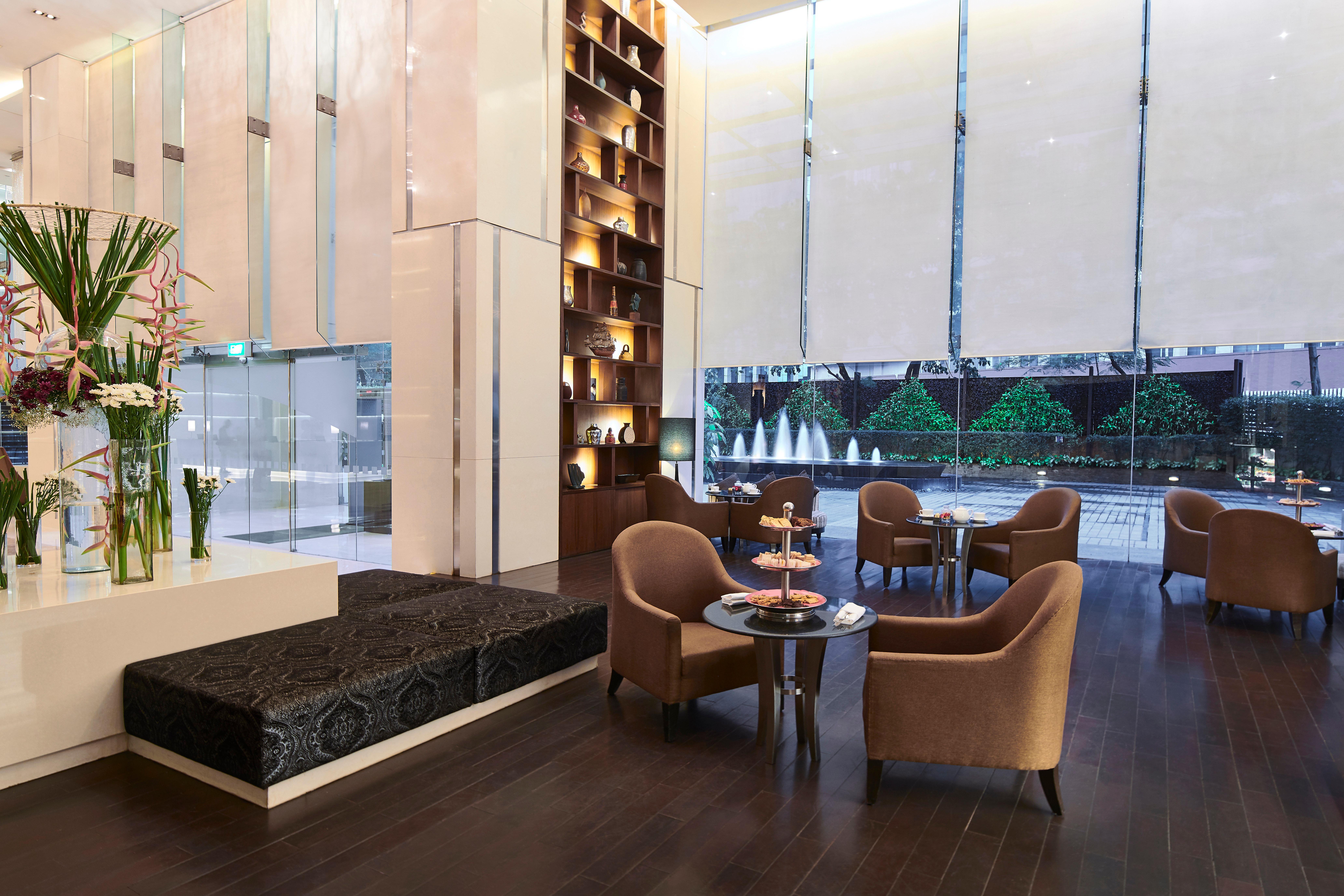 Holiday Inn Mumbai International Airport By Ihg Інтер'єр фото The lobby of the hotel