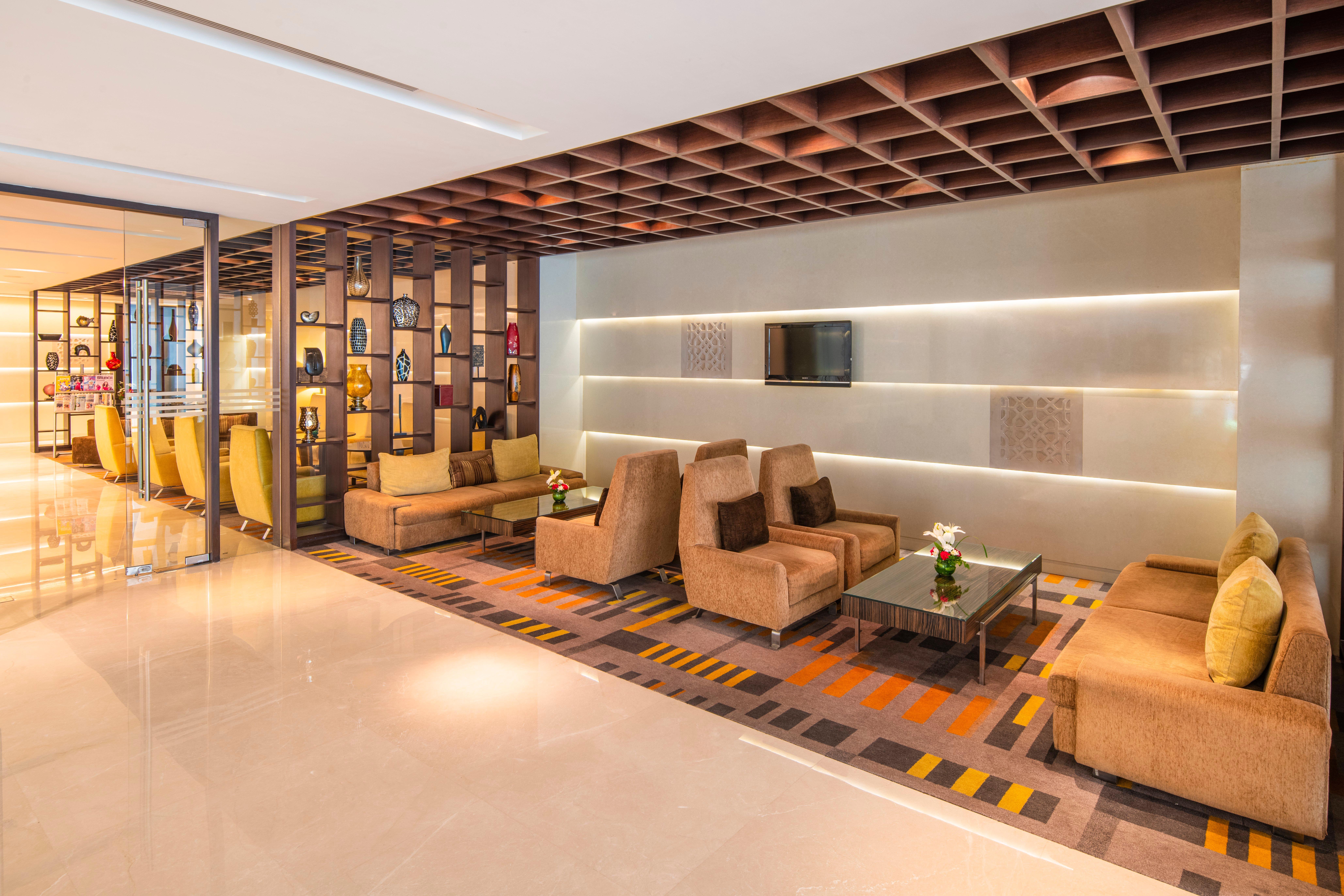 Holiday Inn Mumbai International Airport By Ihg Екстер'єр фото The lounge at the airport