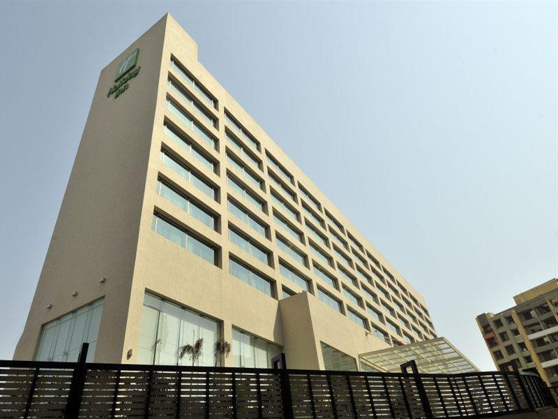 Holiday Inn Mumbai International Airport By Ihg Екстер'єр фото The hotel in 2012